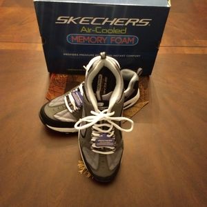 Skechers shoes NIB